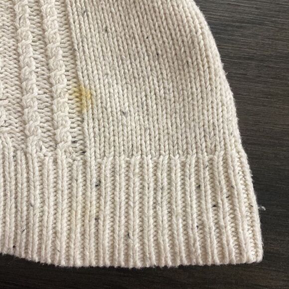 Old Navy Medium Speckled Oatmeal Colored Sweater - Picture 5 of 8